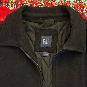 GAP Men's Quilted Black Wool Jacket, full zip - zipped side pockets, 2 interior.